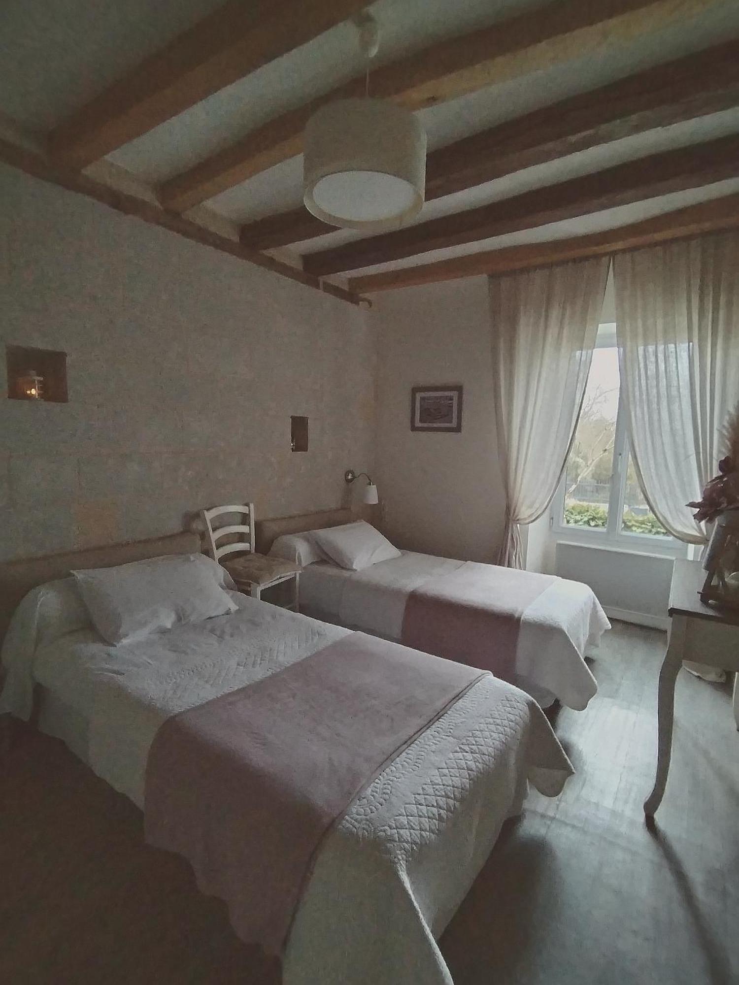 La Petite Boire - Chambres D'Hotes Pres D'Angers Murs-Erigne Luaran gambar